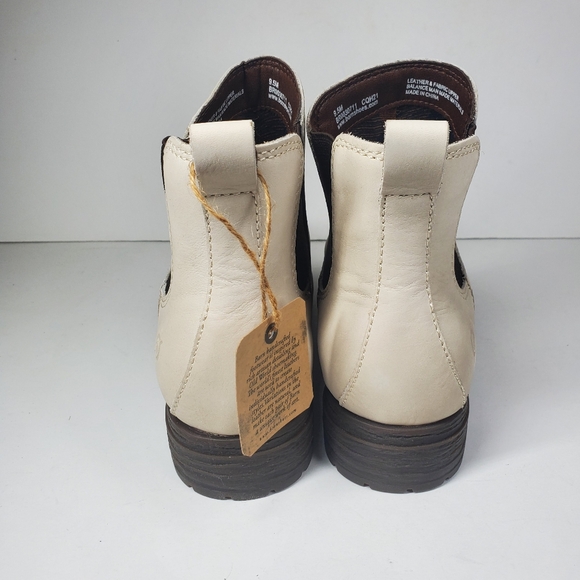 New Born Cove Cream White Leather Chelsea Boots - Picture 3 of 7